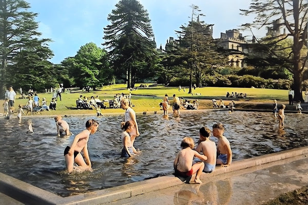 Alton towers paddling pool