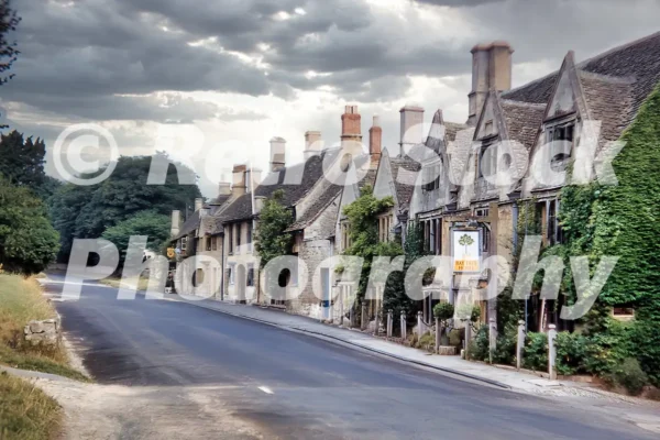 Burford Oxfordshire 1959 39240467951 o 20250419 144759