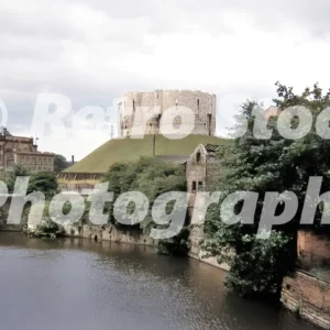 Clifford's tower, york 1956 52742143351 o