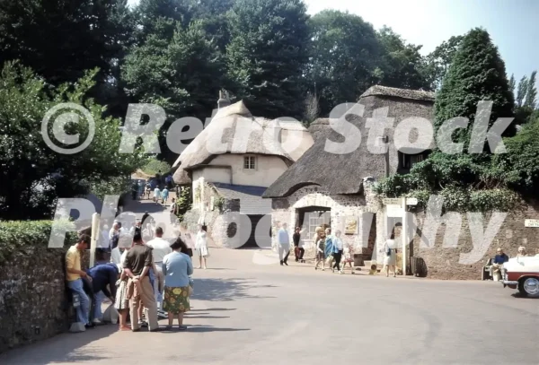 Cockington Devon 1967 42377530310 o
