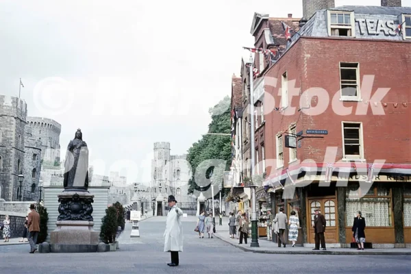 High Street Windsor 1950s 52742210571 o 20250419 144841