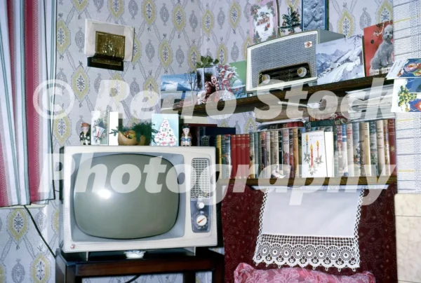 Inside a British house at Christmas 1962 52273540870 o