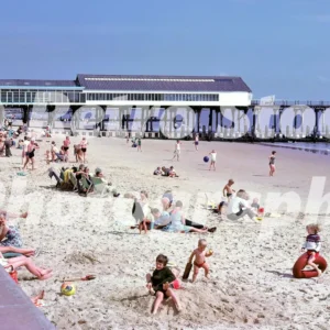 Lowestoft Claremont Pier and beach 1965 52273058136 o