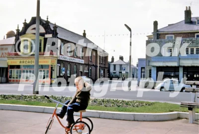 Marine parade, great yarmouth c1959 (junction with lancaster road) 52742619230 o