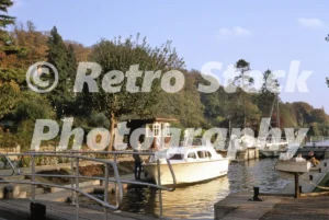 Marsh lock, river thames, henley on thames 1969 33633188198 o