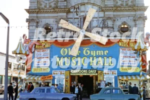 Olde tyme music hall, windmill theatre, great yarmouth 1964 52272086057 o