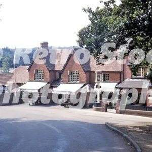 Queen's head pub, burley, ringwood 1960s 50998454171 o