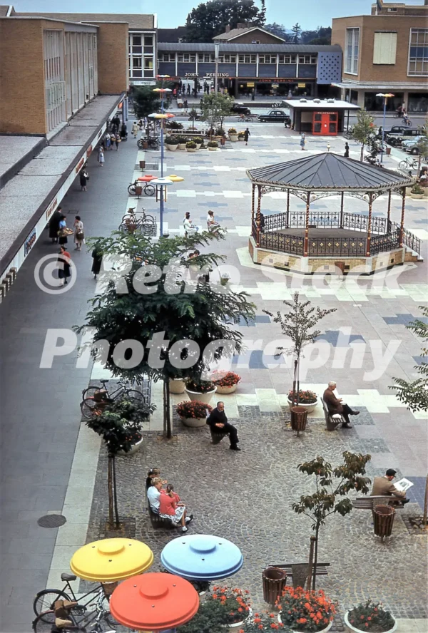 Queens Square Crawley 1959 50580934993 o 20250419 144911