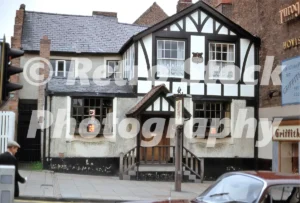 Red Lion pub Lower Bridge Street Chester 1969 46786088914 o