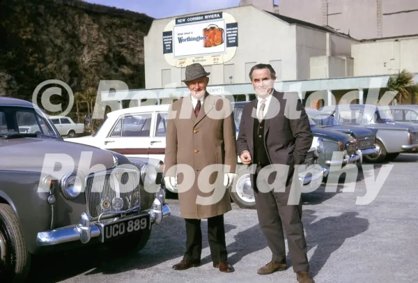 Sir alan dalton (left) at new cornish riviera lido, carlyon 52273070221 o