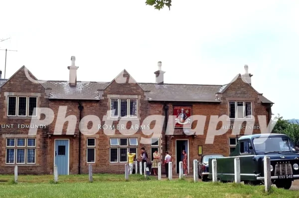 The Romer Arms Newnham Daventry 1964 40239366275 o