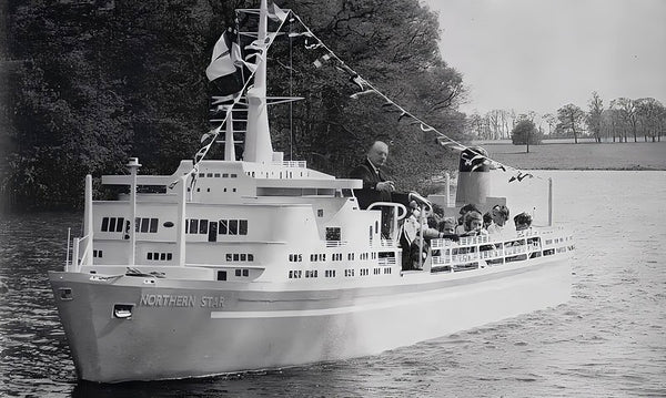 Northern Star liner at Stapleford Park 1964