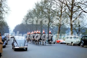 constitution hill london 1956 52273736890 o