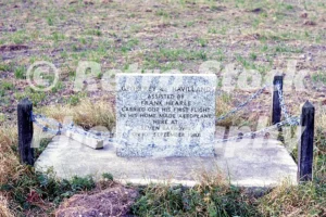 de havilland first flight stone seven barrows hampshire 1971 49296066238 o
