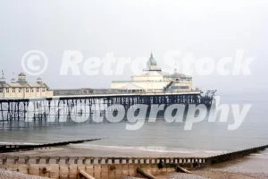 eastbourne pier 1971 49409581886 o