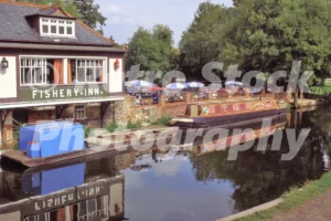 fishery inn grand union canal hemel hempstead 1980s 52272218182 o