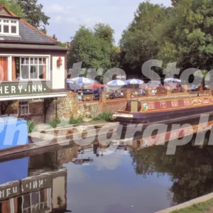 fishery inn grand union canal hemel hempstead 1980s 52272218182 o