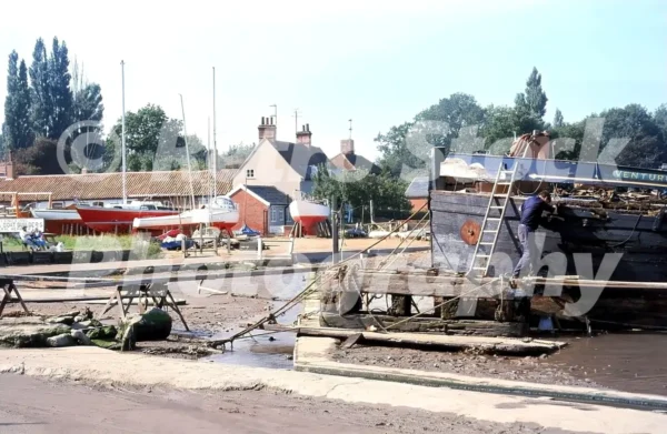 harry king sons boat builders pin mill nr ipswich 1986 52273458949 o
