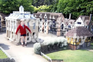 hastings model village 1972 7274206628 o
