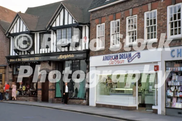 henley street stratford upon avon 1977 52152208778 o