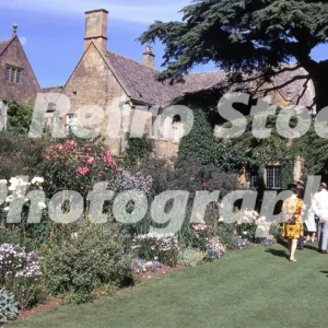 hidcote manor garden gloucestershire 1970 52152194851 o