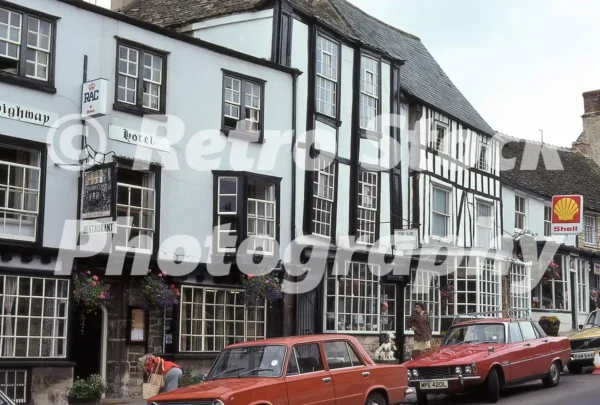 highway hotel burford oxfordshire 1978 52152141873 o