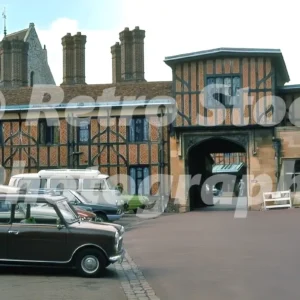 horseshoe cloister windsor castle 1980 39168155825 o