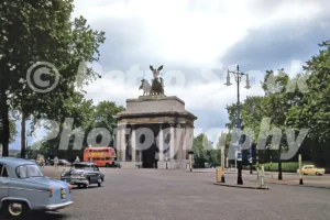 hyde park corner london 1958 52273516019 o