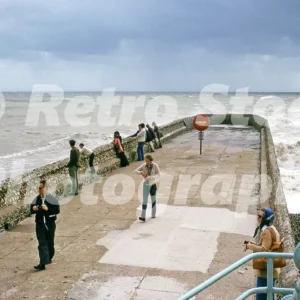 jetty opposite east street brighton 1974 34581838082 o