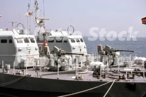 kenyan navy gunboats kns madaraka p3121 and kns jamhuree p3122 portland harbour dorset 1975 52152232368 o