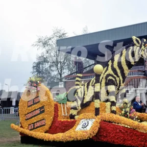 lincolnshire police float spalding flower parade 1974 52152174073 o