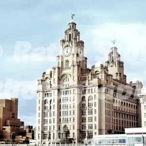 liver building liverpool 1980 52273461389 o