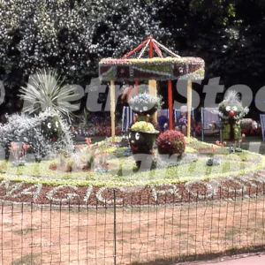 magic roundabout flower display parade gardens bath 1975 33097401985 o