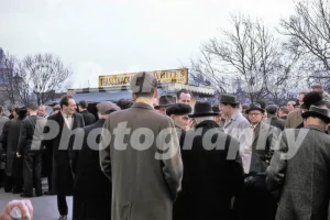 meeting by the tiger tavern tower hill london 1958 52272272232 o