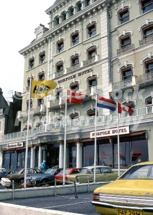 norfolk hotel kings road brighton 1981 now the mercure brighton seafront hotel 52273212446 o