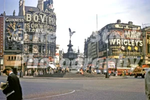 piccadilly circus london 1955 52272273912 o