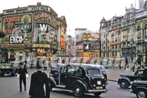 piccadilly circus london 1956 52273516174 o