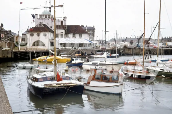 rnsyc marina lowestoft 1978 52152330149 o