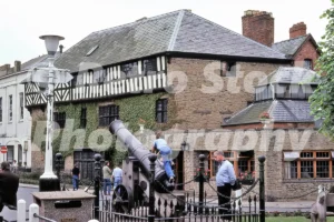 russian cannon castle square ludlow 1978 52151095227 o