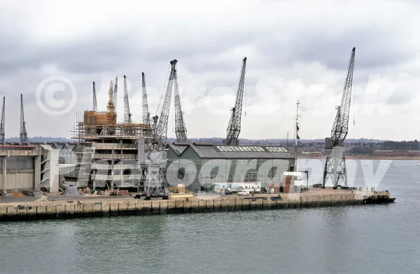 southampton docks 1971 52152221661 o