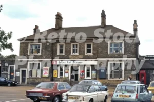 staines railway station 1982 52273222633 o