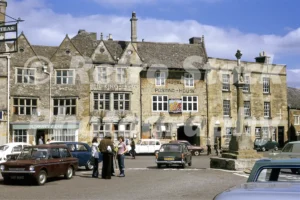 the kings arms market square stow on the wold 1973 52152396339 o