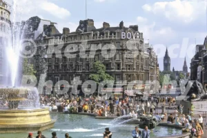 trafalgar square london 1950s 52273234971 o