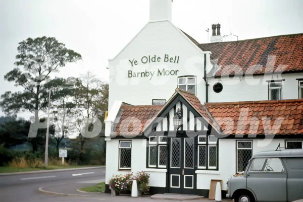 ye olde bell barnby moor nottinghamshire 1972 52152161766 o