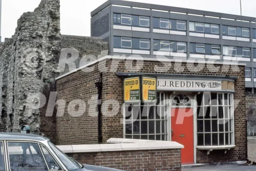 22 23 tower hill london 1974 52740336677 o