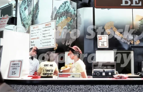 a restaurant in london 1977 52741117129 o