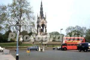 albert memorial london 1960s 36221821946 o