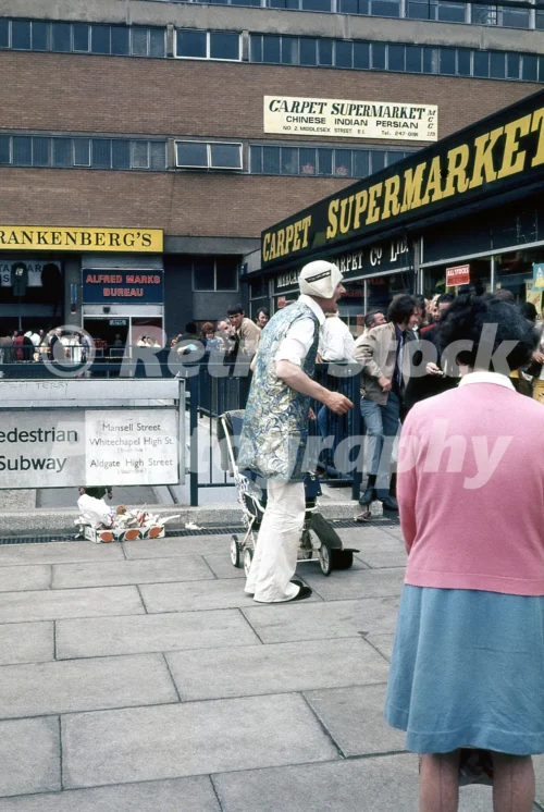 aldgate london 1972 36602376216 o