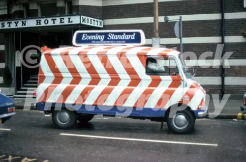 an evening standard van outside the old mostyn hotel bryanston street london 1974 52740912616 o