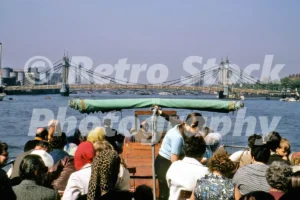 approaching albert bridge london 1971 52740906796 o